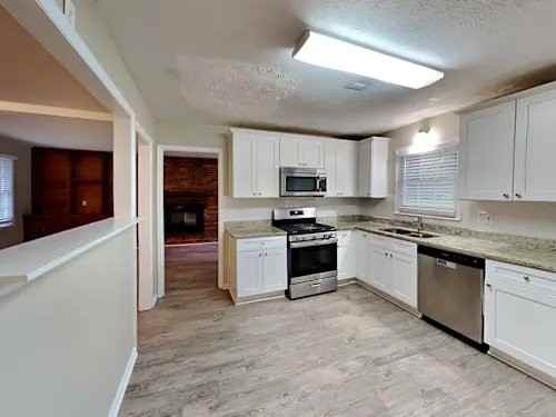 5674 Elmtree Dr - Photo 6 of 14