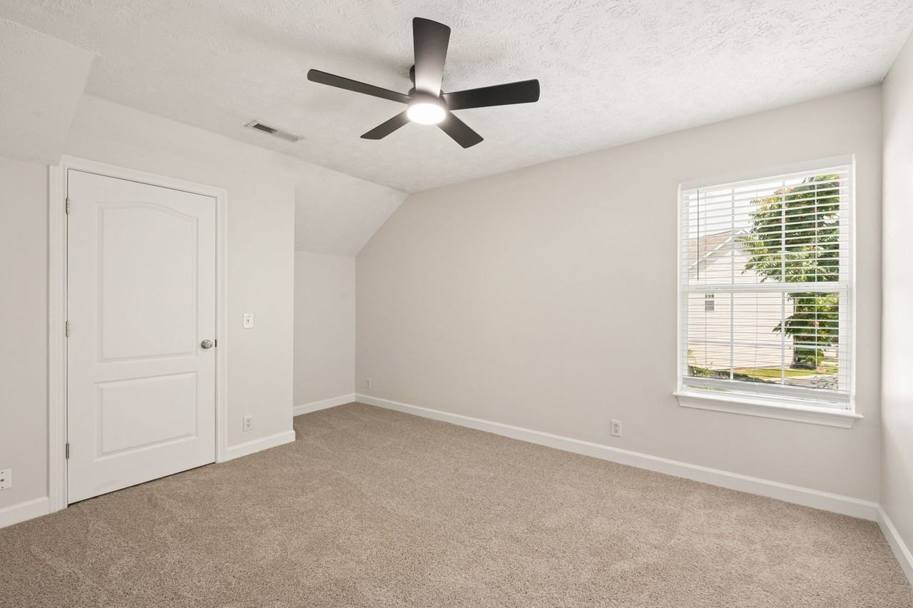 2741 Rosedale Pl - Photo 4 of 16