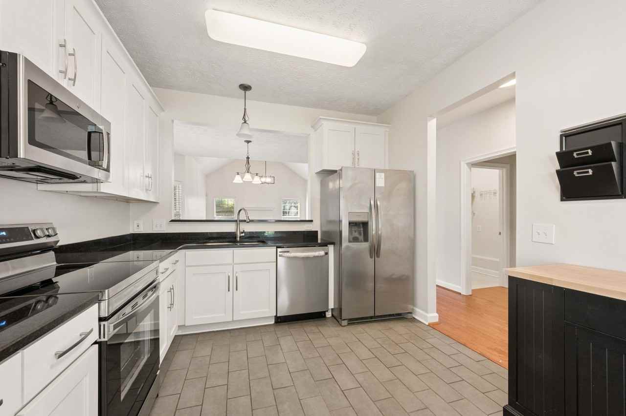 2741 Rosedale Pl - Photo 5 of 16