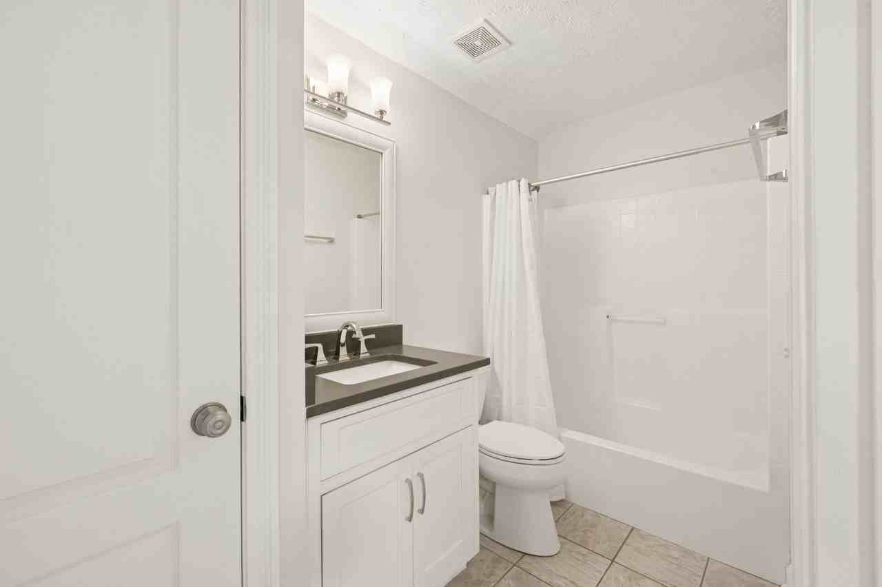 2741 Rosedale Pl - Photo 7 of 16