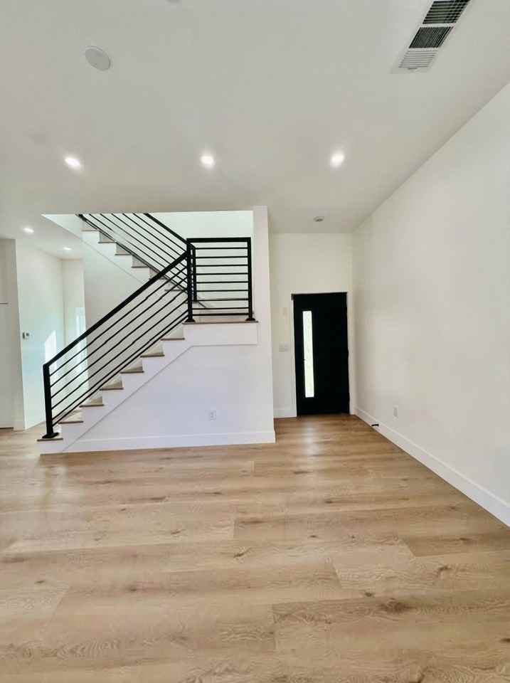 20534 Miranda Pl #20536 - Photo 7 of 16