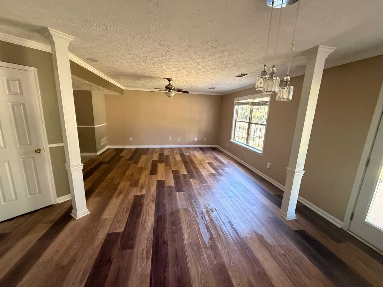 2185 Belmont Dr - Photo 4 of 8