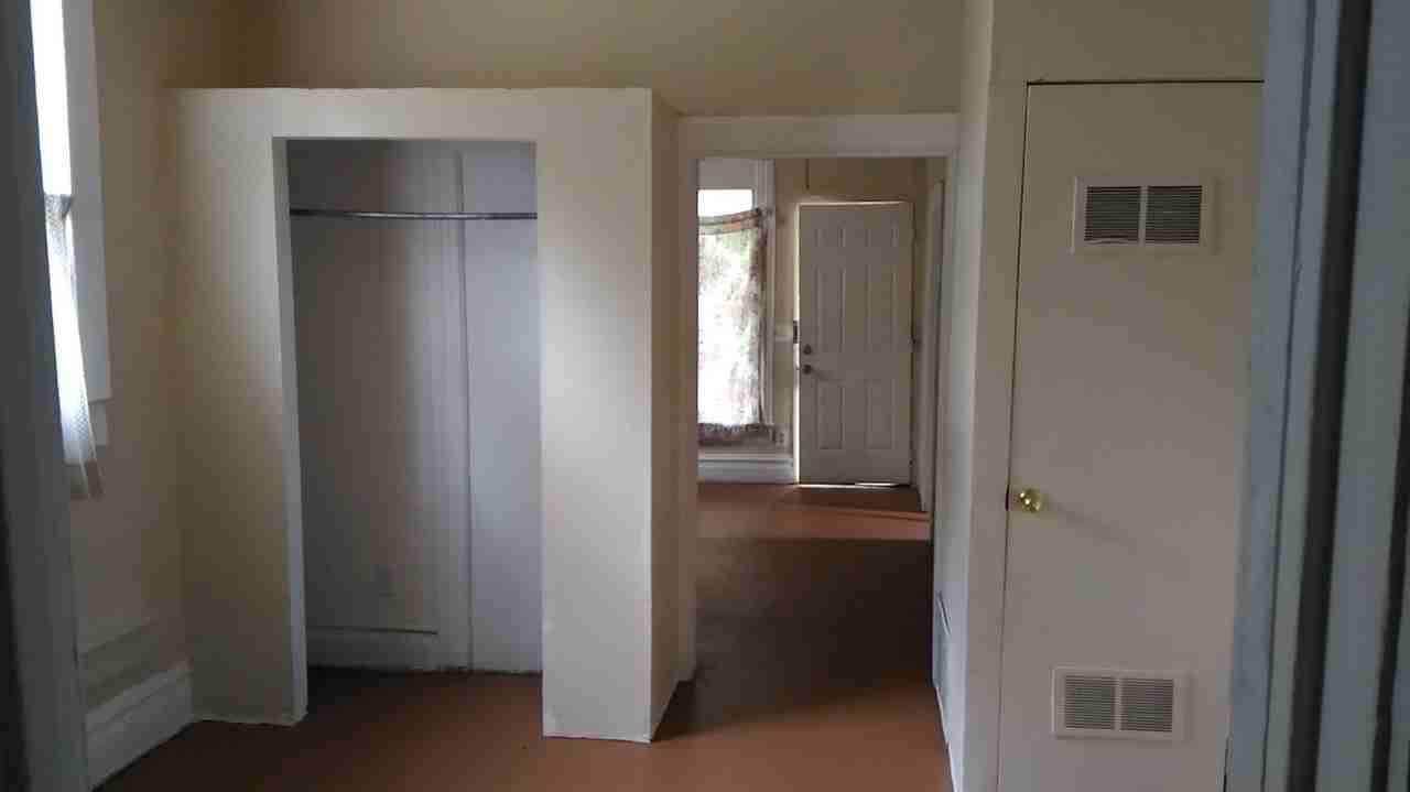 2350 Orchard Ave - Photo 3 of 20