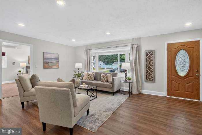 3809 Irongate Ln - Photo 6 of 23