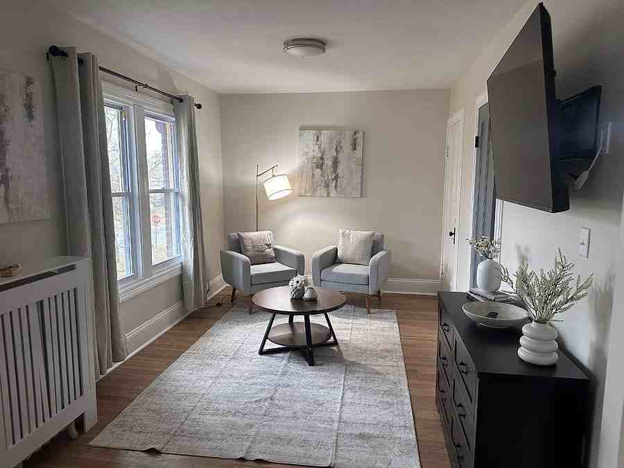 4221 Fullerton St - Photo 5 of 12