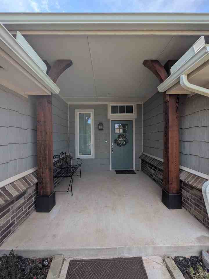 18001 Haslemere Ln - Photo 2 of 29