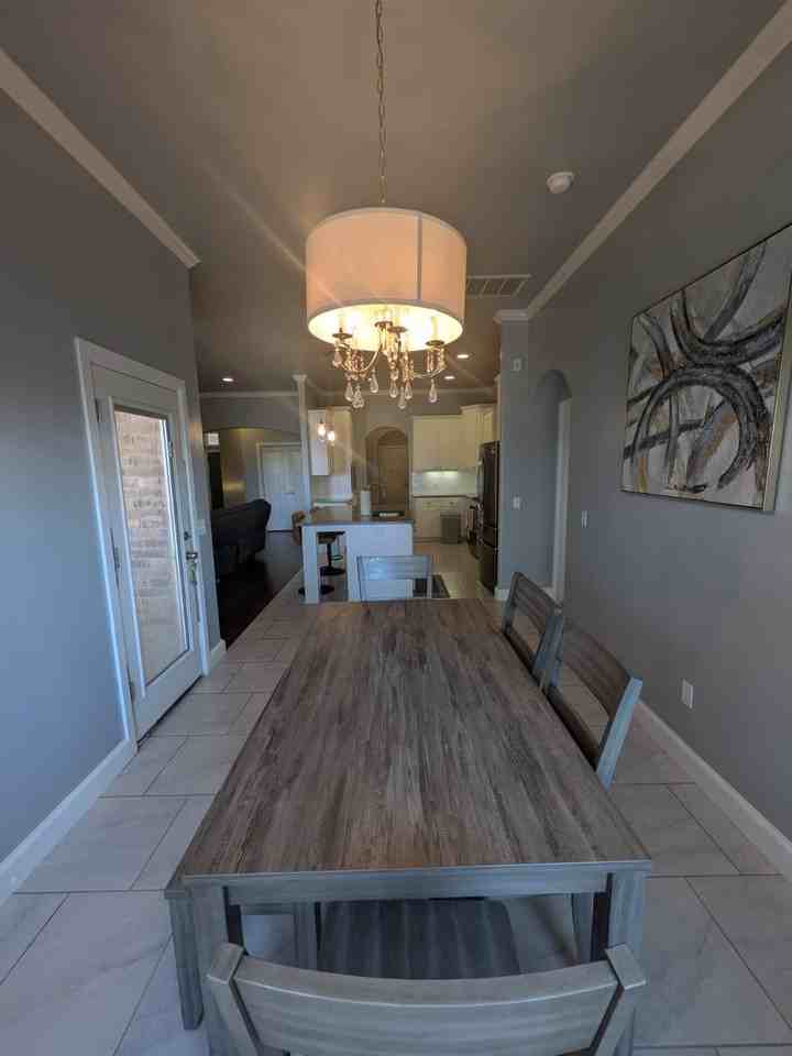 18001 Haslemere Ln - Photo 7 of 29