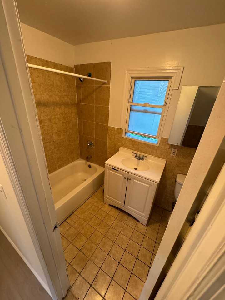 21 Spring St #3 - Photo 6 of 16