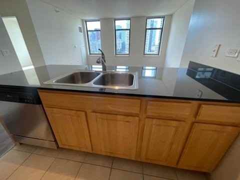 349 N Jefferson St - Photo 2 of 12