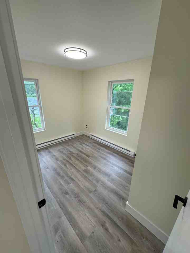 69 Broadway Woodridge #B - Photo 7 of 11