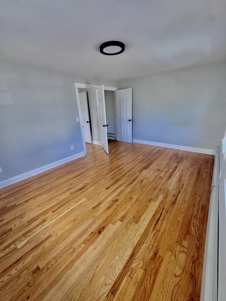 196 Mcwhorter St #2 - Photo 5 of 16