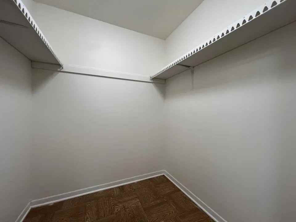 2300 North Harlem Avenue606 Elmwood Park, Il - Photo 2 of 14