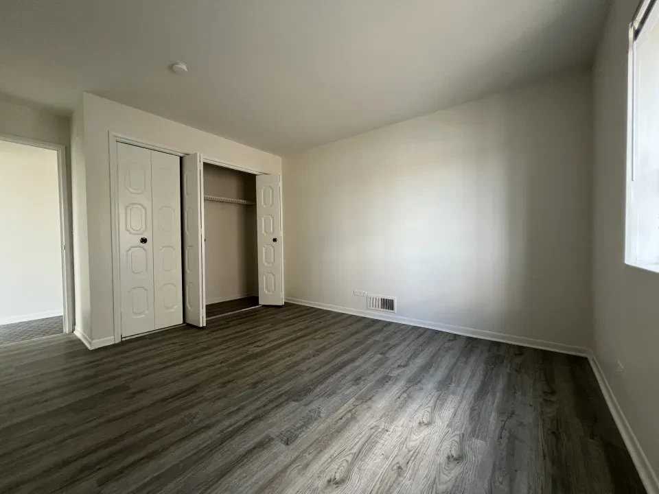 2300 North Harlem Avenue606 Elmwood Park, Il - Photo 6 of 14