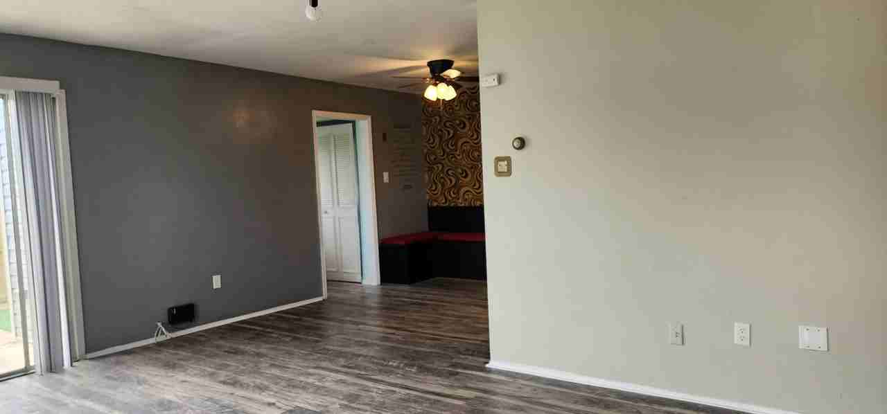 12711 Marquette Ln - Photo 5 of 13