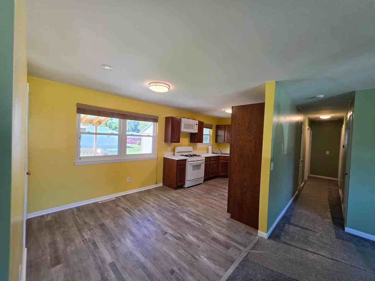 4637 Clayton Dr - Photo 3 of 12