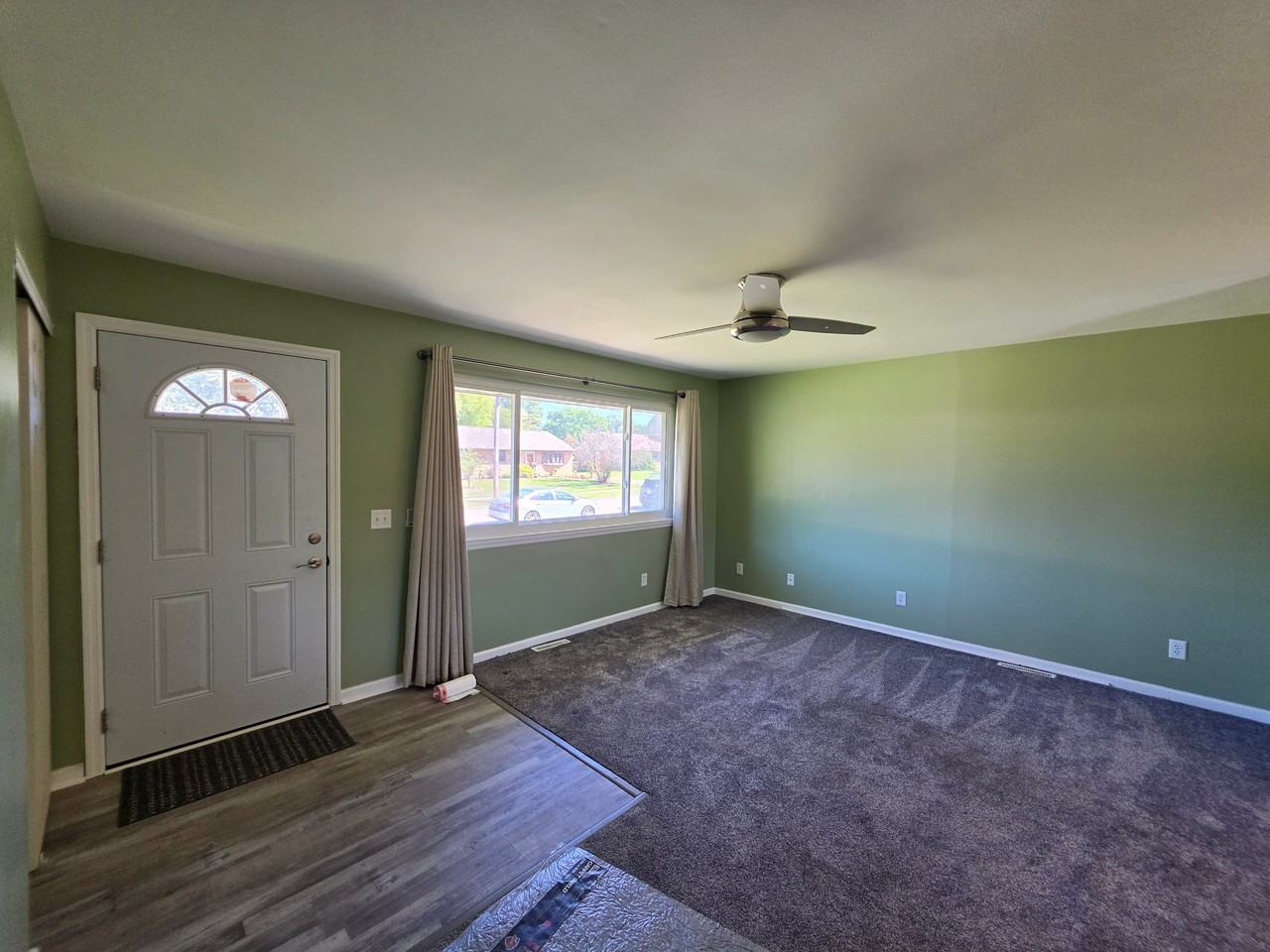 4637 Clayton Dr - Photo 4 of 12