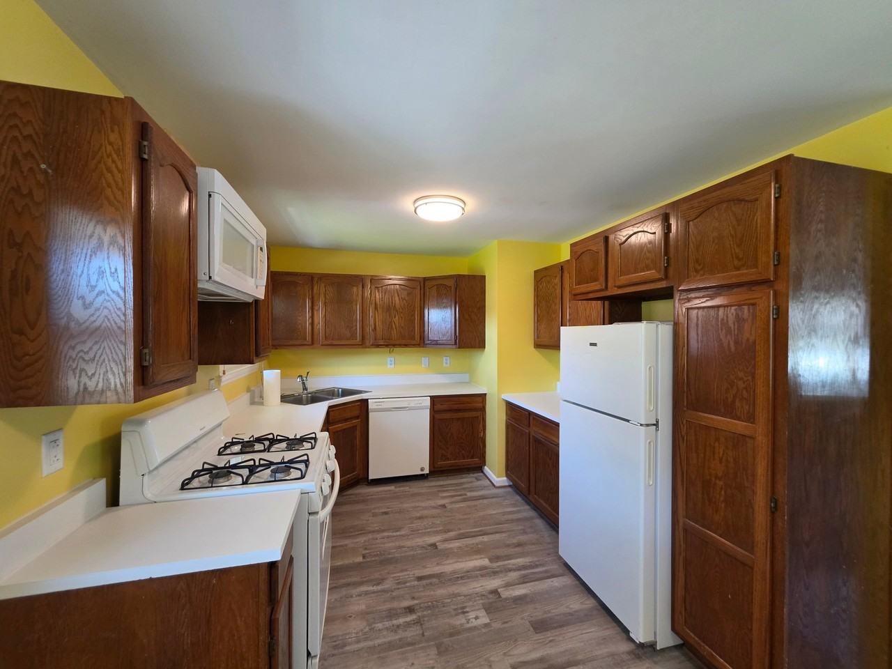 4637 Clayton Dr - Photo 5 of 12