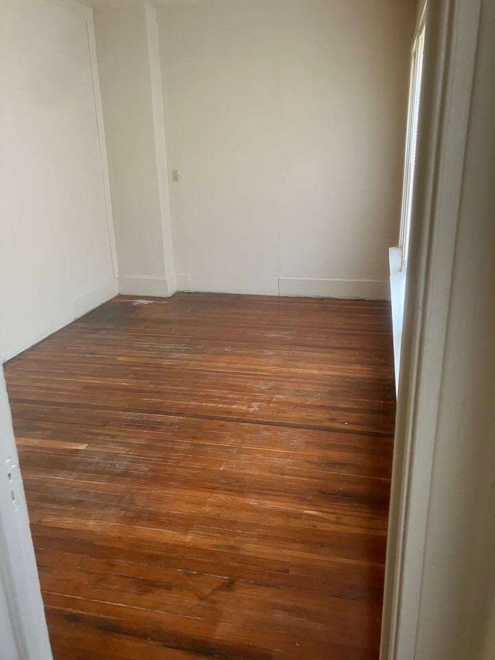1310 Dewey Ave #1 - Photo 2 of 11