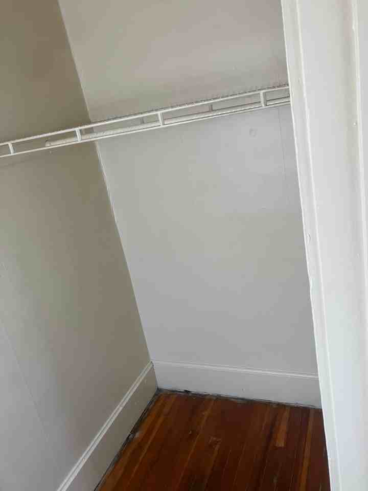 1310 Dewey Ave #1 - Photo 3 of 11