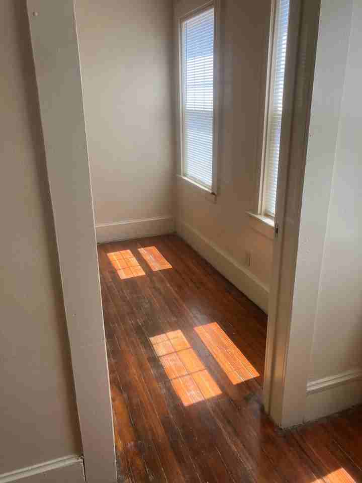 1310 Dewey Ave #1 - Photo 6 of 11