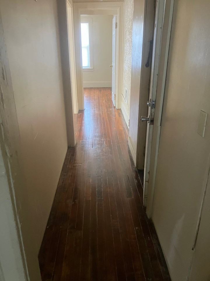 1310 Dewey Ave #1 - Photo 7 of 11