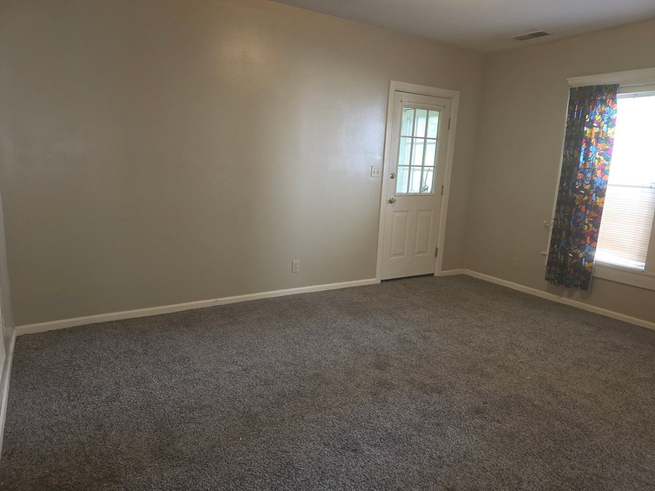 505 E Montgomery St #1 - Photo 2 of 10