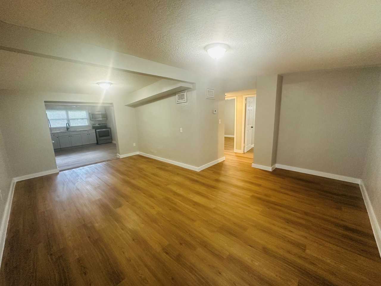 2558 Spirea St - Photo 5 of 20