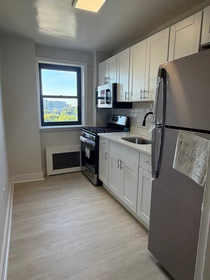 117 Washington St #8J - Photo 2 of 13