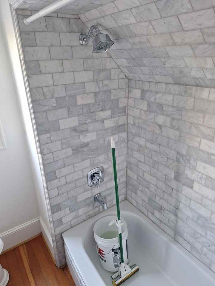 432 Ne Dekum St #B - Photo 7 of 11