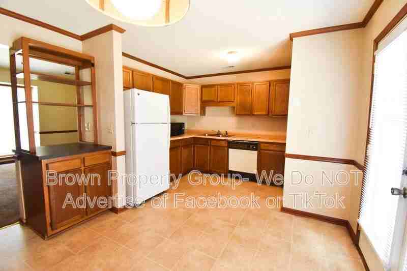 146 Homeplace Ct - Photo 3 of 11