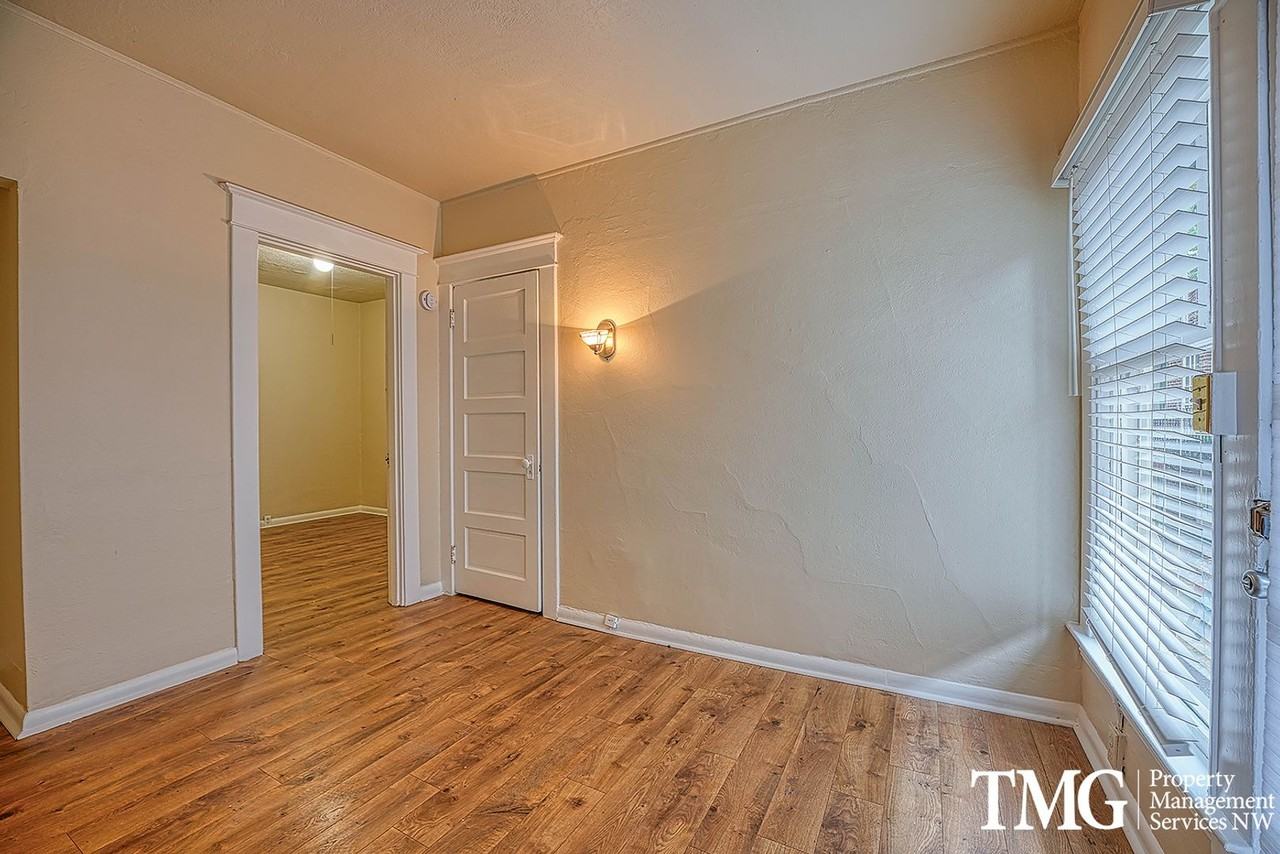 Thurman Apartments - Photo 7 of 19