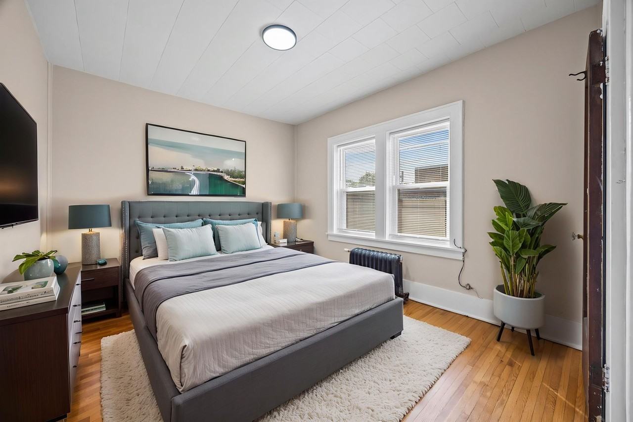 49 Troup St - Photo 6 of 23