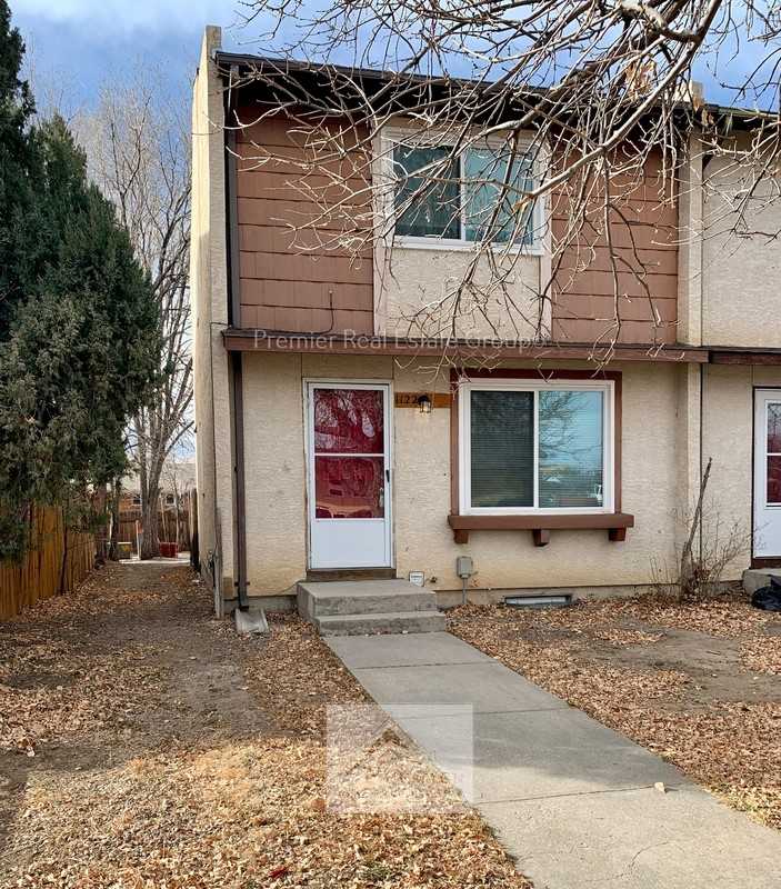 1122 Delaware Dr
