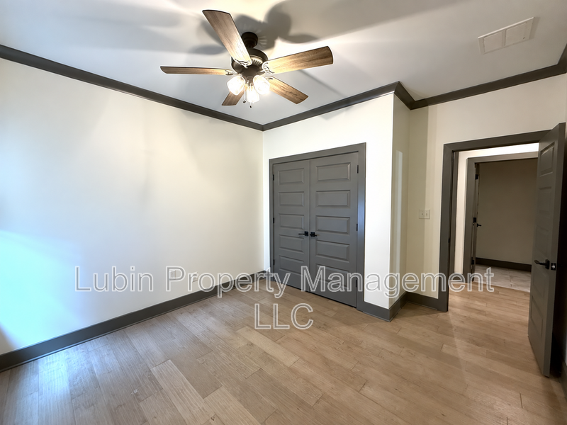 4948 Wilburn Ave - Photo 5 of 11