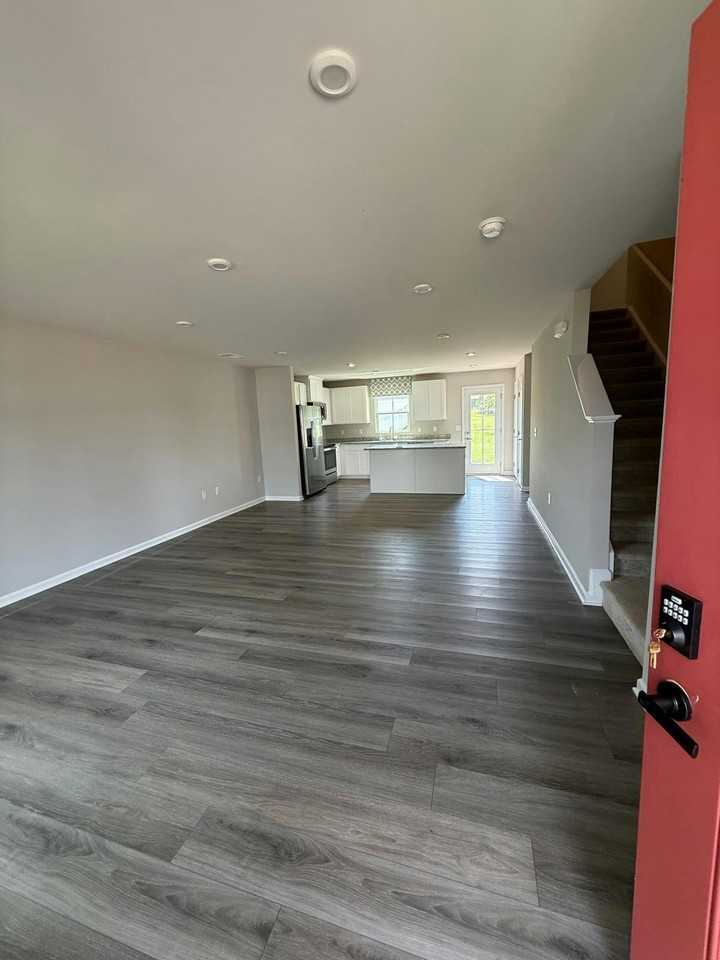 2010 Evanston Drive - Photo 3 of 19