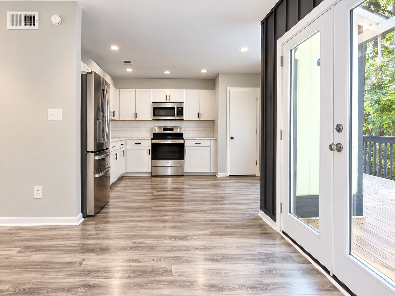5526 Downs Way - Photo 5 of 16