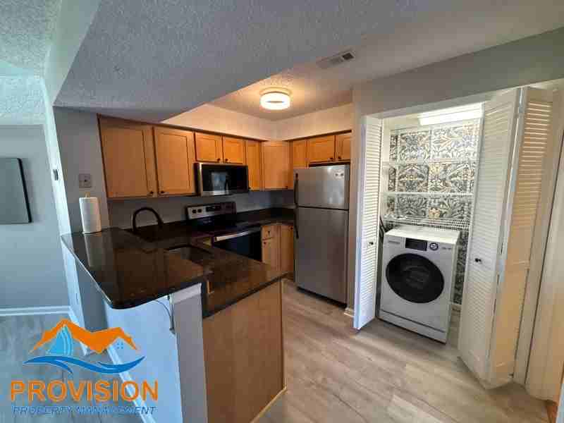14009 Briston St #C - Photo 7 of 15