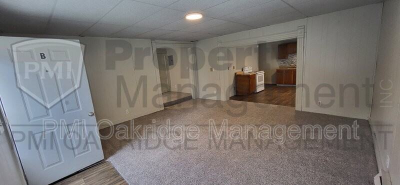 7 N East St #B - Photo 2 of 8