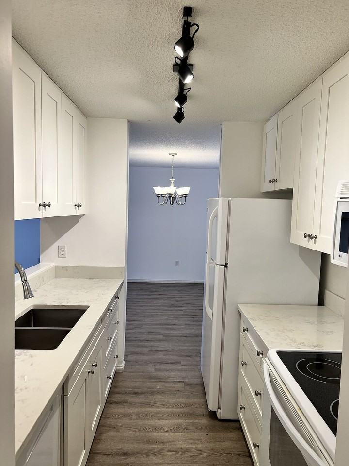 115 Elk Run Blvd - Photo 5 of 32