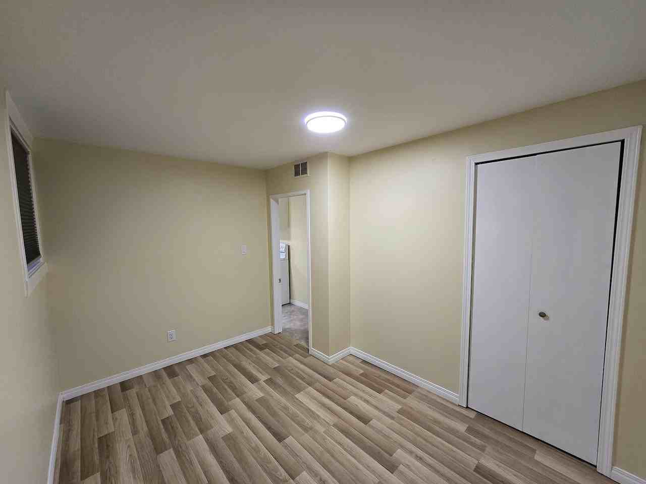 4208 16 St Sw - Photo 4 of 7