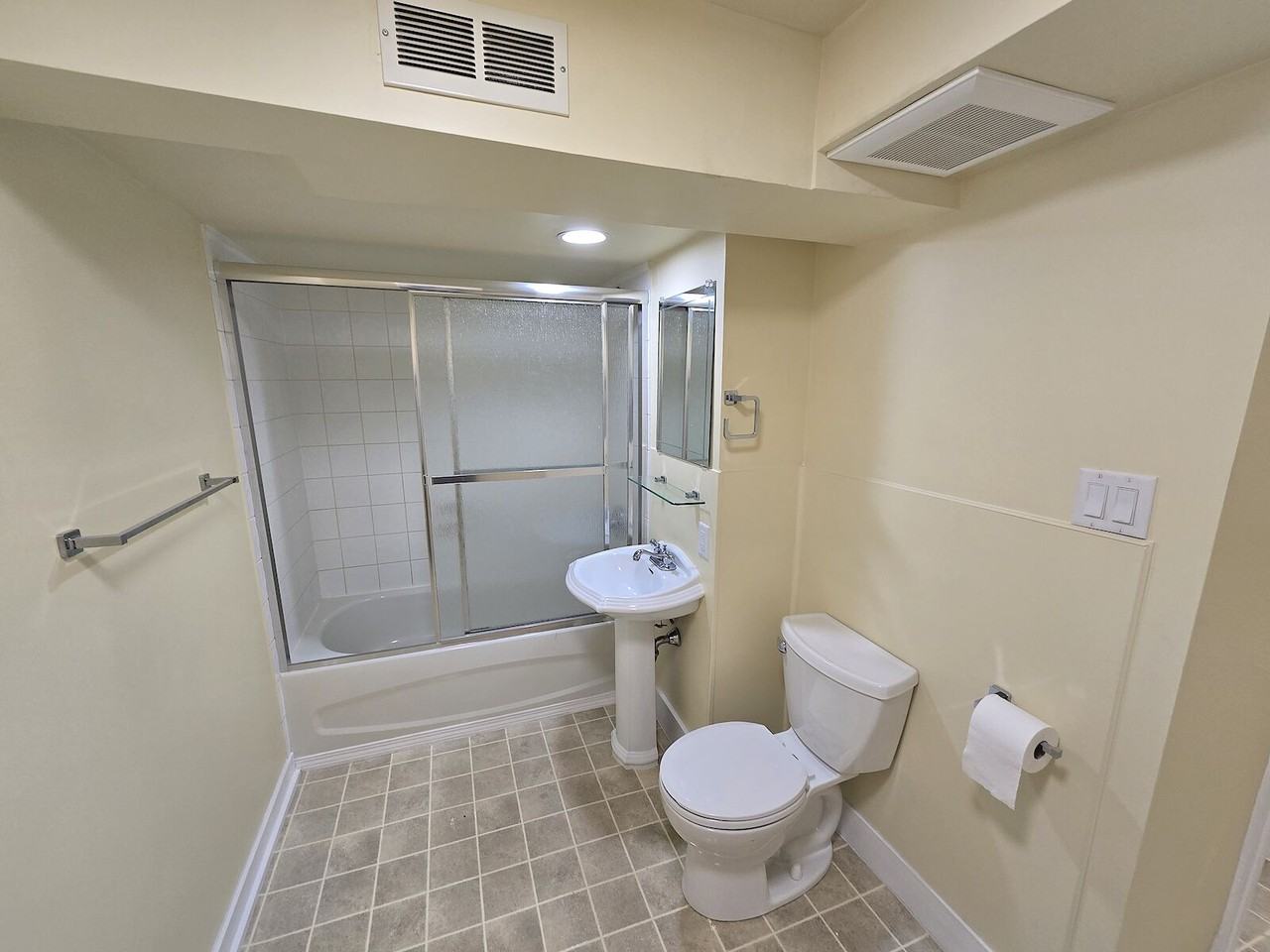 4208 16 St Sw - Photo 7 of 7