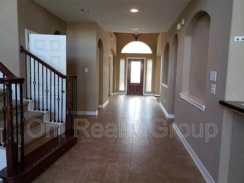 3607 Cat Springs Ln - Photo 4 of 9