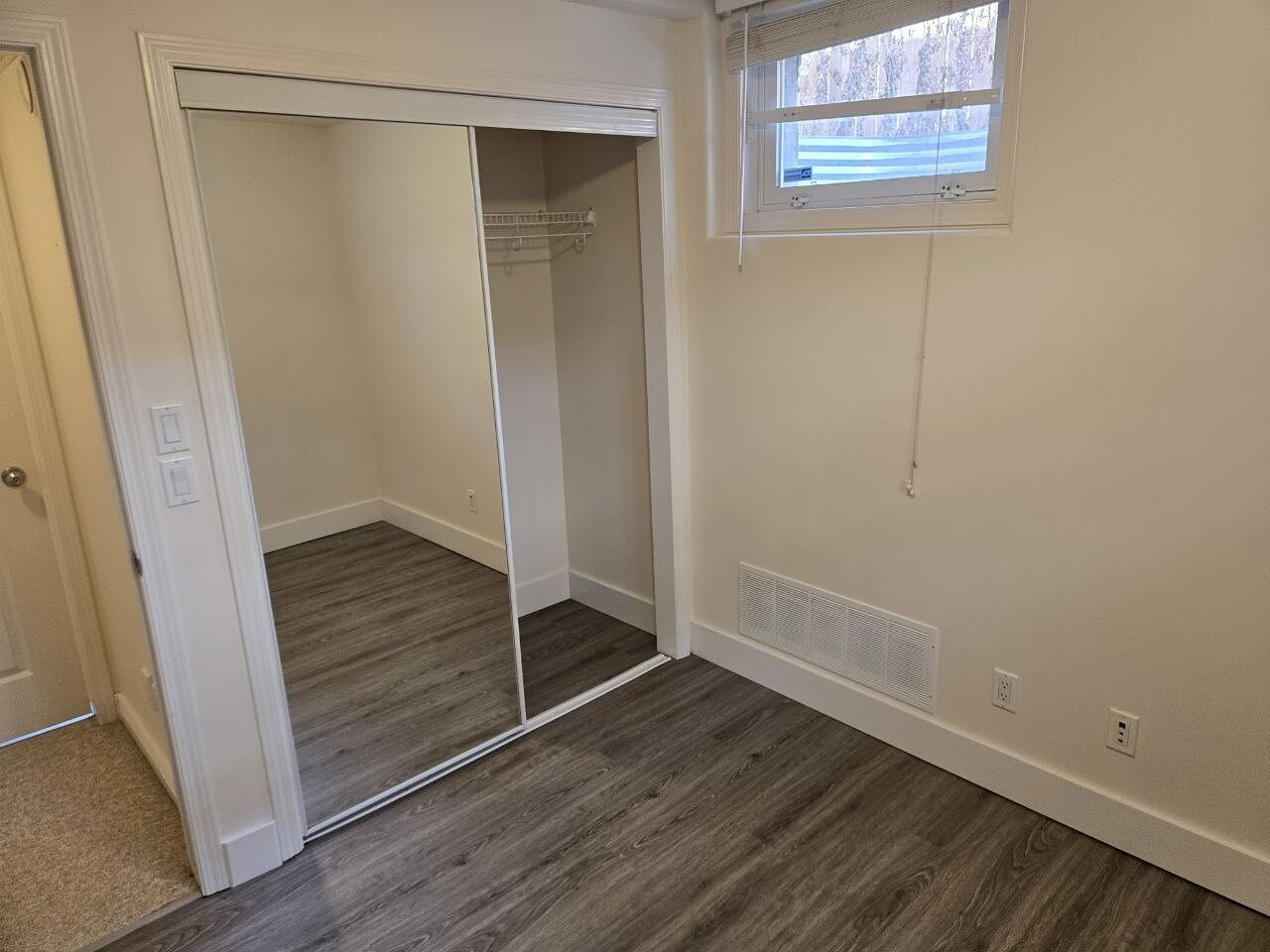 11318 72 Ave Nw - Photo 5 of 12