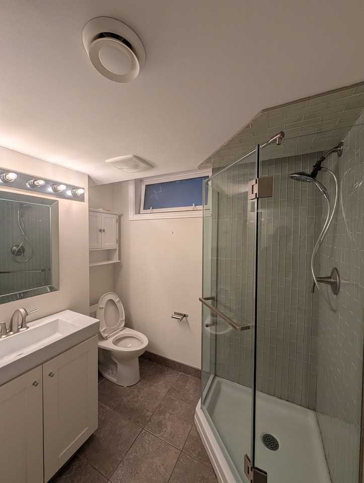 8917 162 St Nw - Photo 4 of 8
