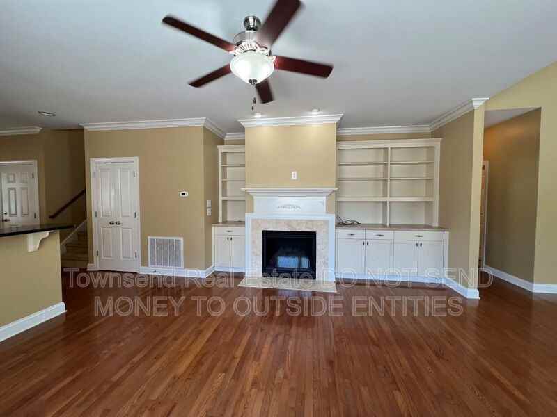 2210 Westdale Dr - Photo 5 of 24