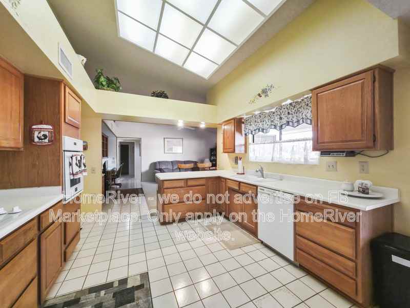 21015 N 123rd Dr - Photo 5 of 18