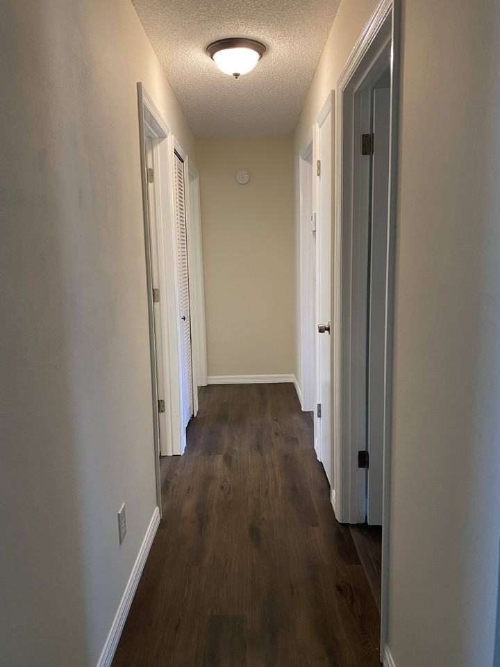 2033 Ne 59th St #NA - Photo 2 of 17