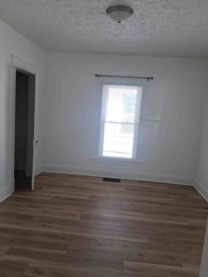 72 S 4th Ave #NA - Photo 4 of 13