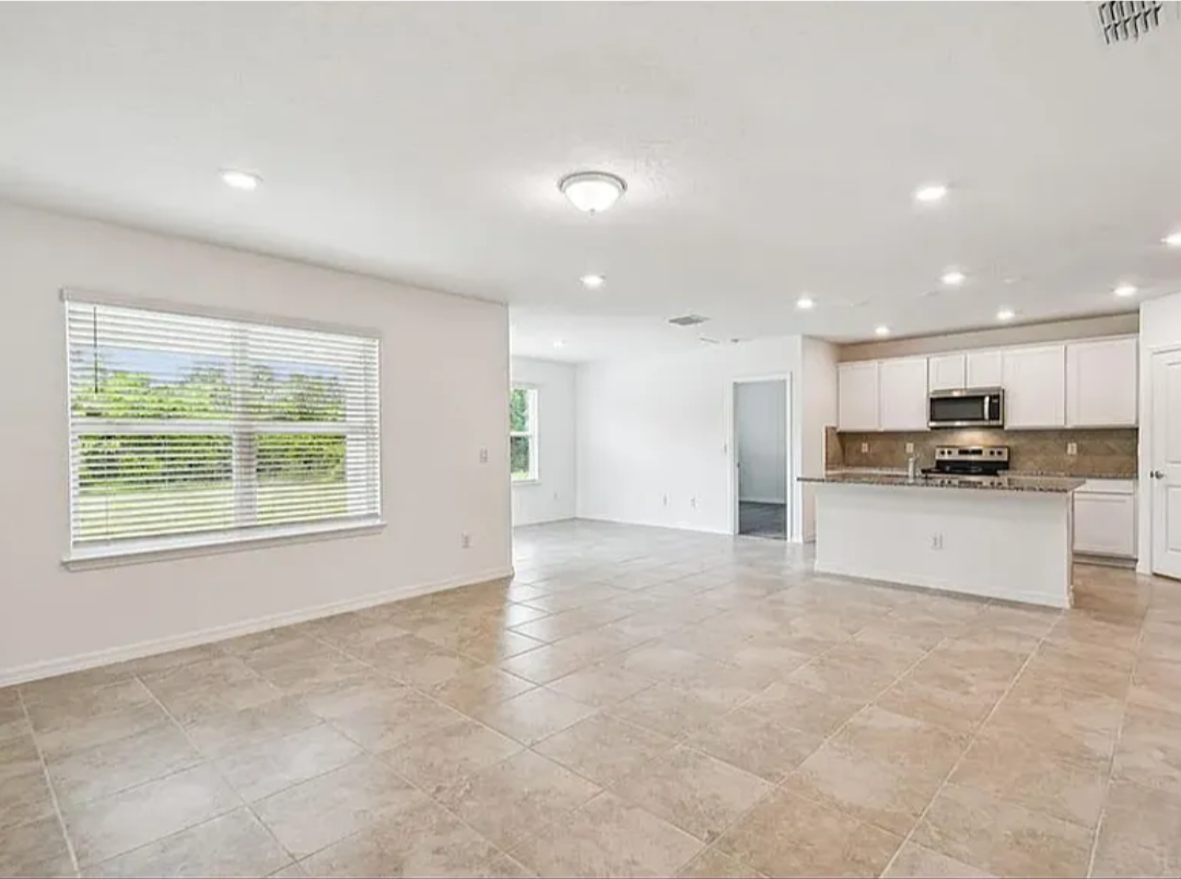 3819 Capri Coast Dr #NA - Photo 3 of 23