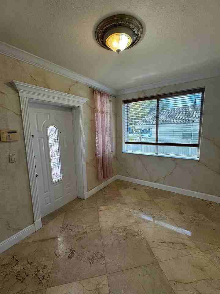 4785 Sw 4th St #4785 - Photo 4 of 21